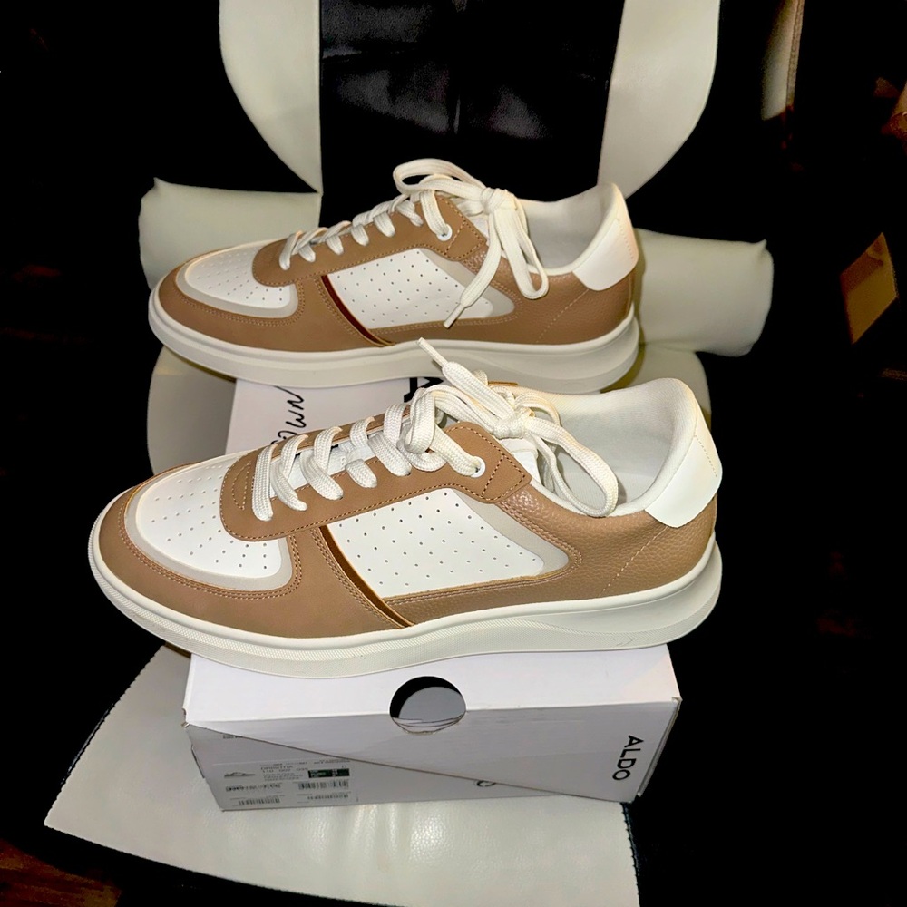 Aldo Drishtia White/Brown with matching Shirt included for free